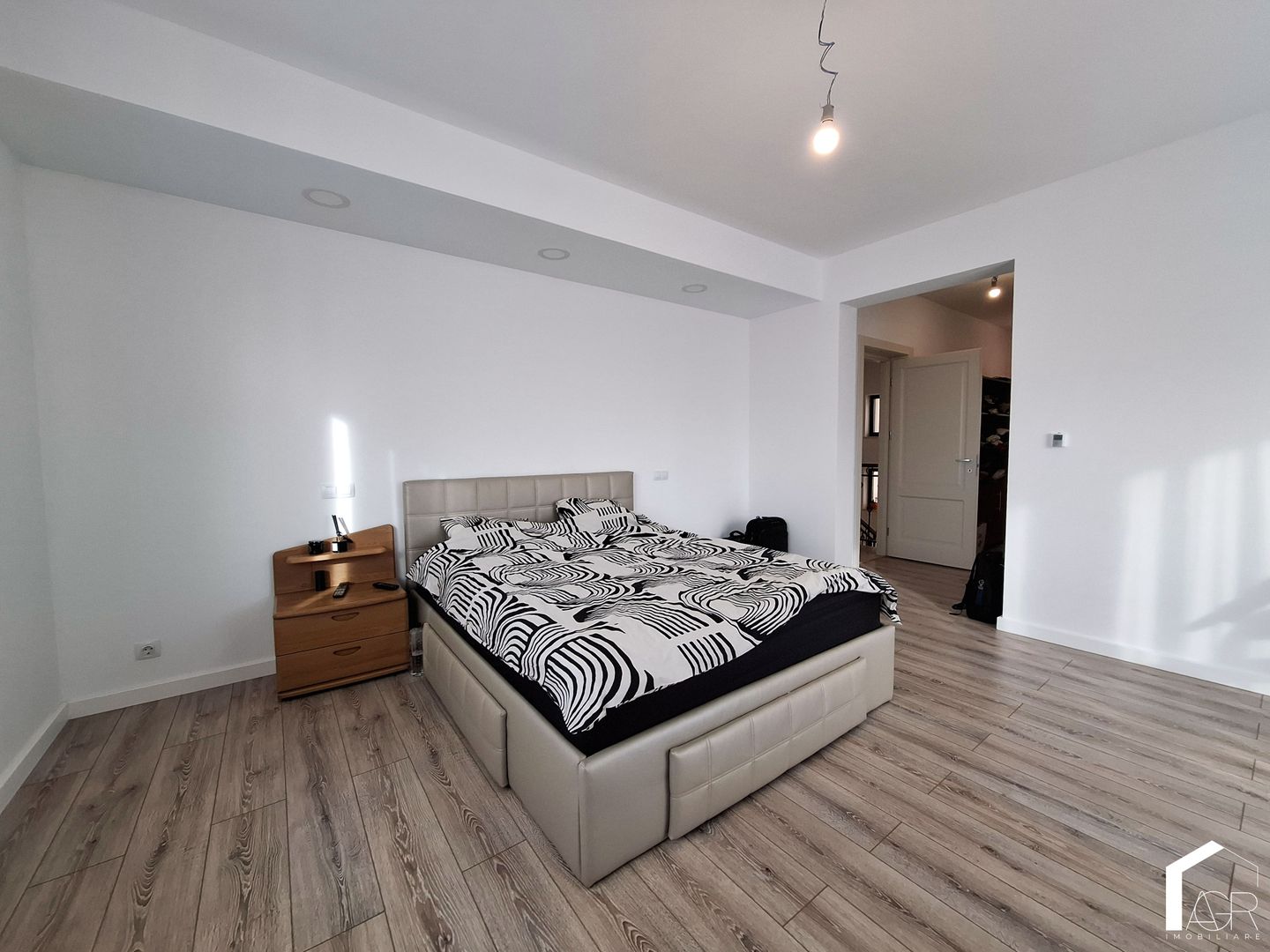 Vila cu 5 camere de vanzare, Paulesti - Poză 13