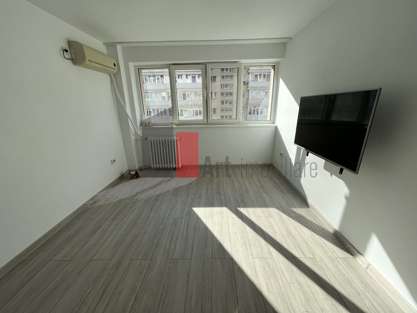 Superb renovat - Apartament 3 camere zona Obor - Poză 1