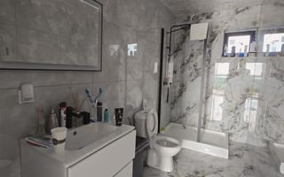 CASA - CARTIERUL NOU COMUNA BERCENI - 334mp TEREN - 115.000â¬ - Poză 9