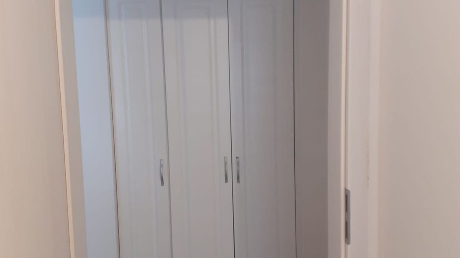 AP. 2 CAMERE- METALURGIEI, PARCARE INCLUSA, BLOC NOU, MOBILAT MODERN - Poză 5
