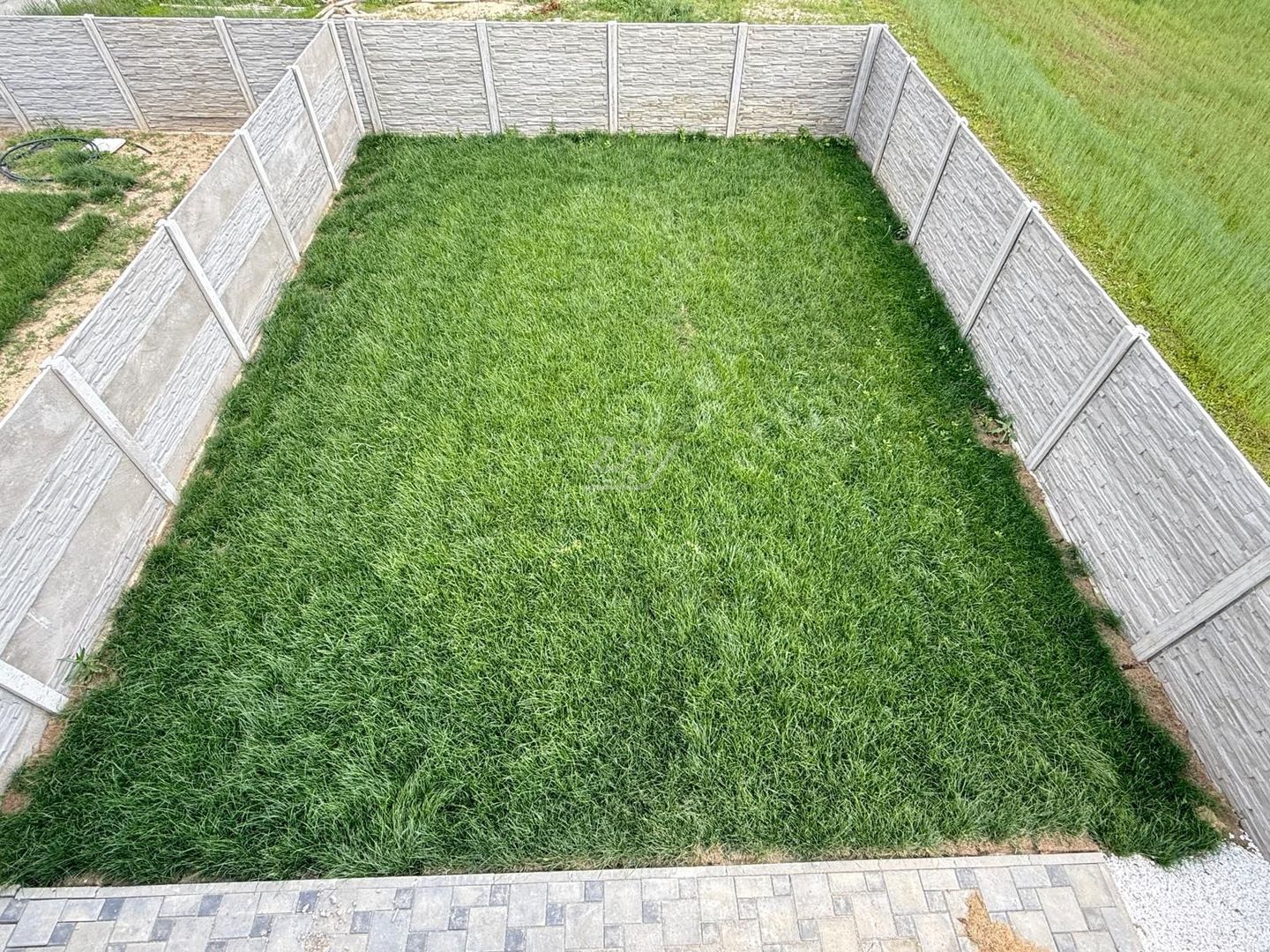 Duplex finalizat despartit prin camera tehnica. 3 dormitoare. 2 balcoane. - Poză 20