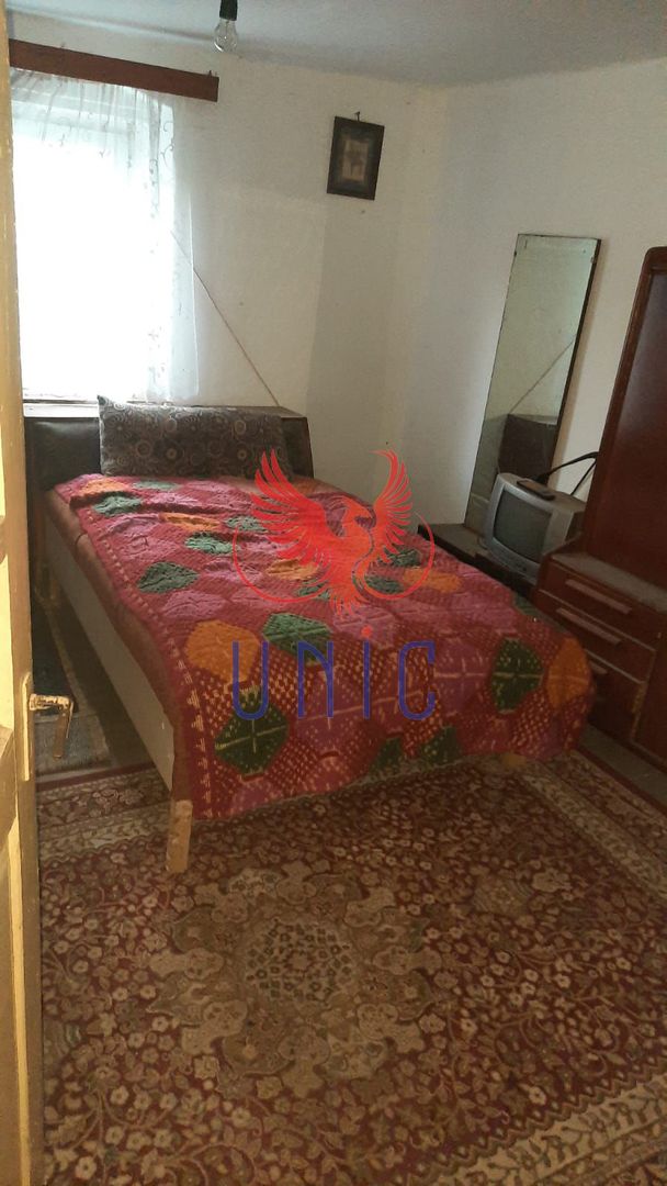 Casa cu teren de 1969 mp - Amarastii de Jos - Poză 4