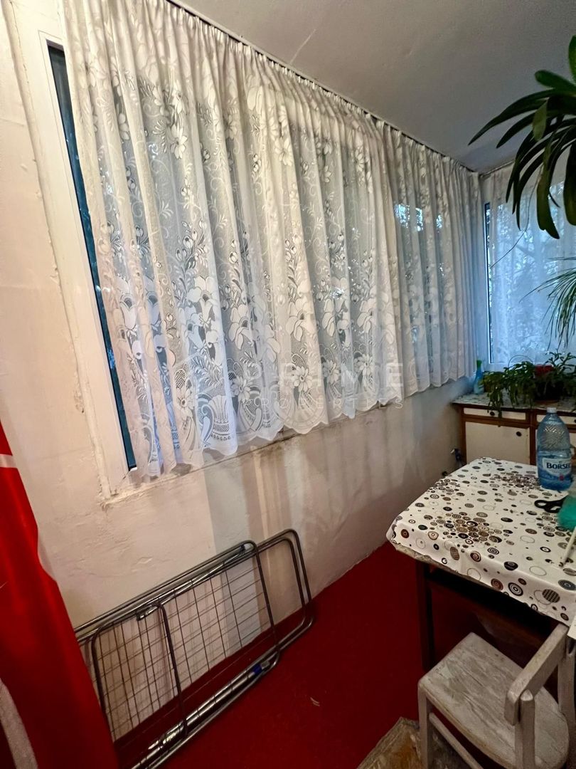 Apartament 3 camere, etaj 1/4, strada Banat, Tudor - Poză 6