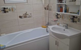 Apartament cu 3 camere, decomandat, etaj 1, str. Toma Cozma, Iași - Poză 5