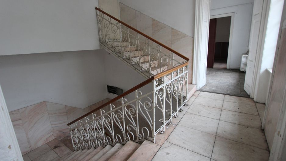 Imobil pretabil cladire de birouri, clinica medicala - Central - Poză 11