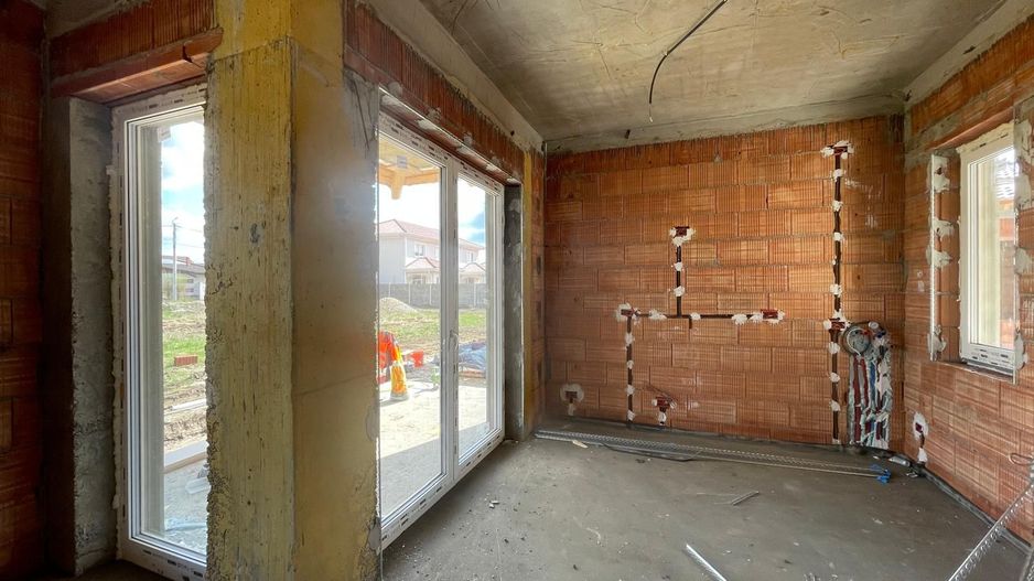 Duplex pe parter - 3 camere - zona Valery - 145.000€ - Poză 4