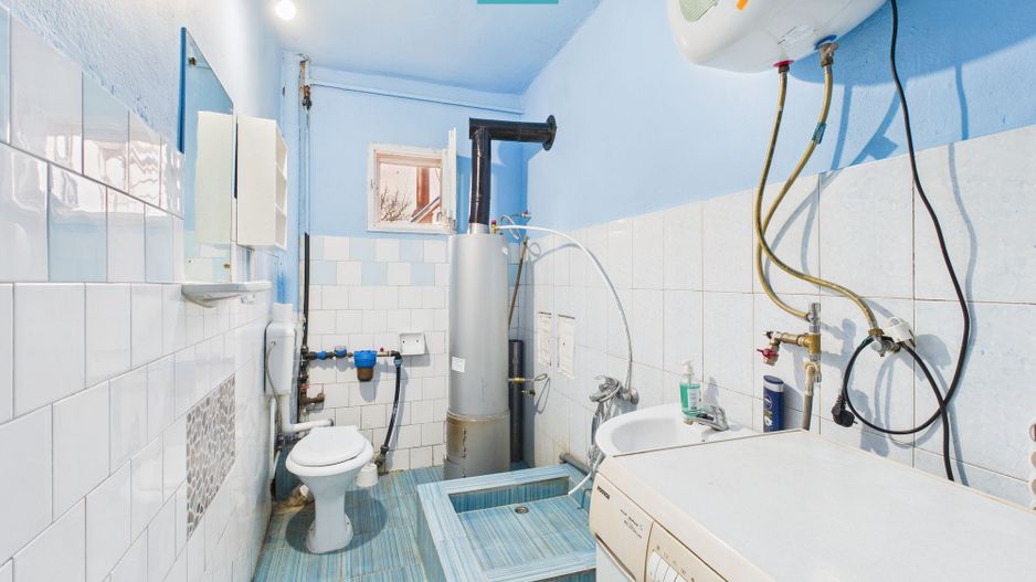 Apartament Săvârşin vizavi de intrarea la Castel - Poză 9