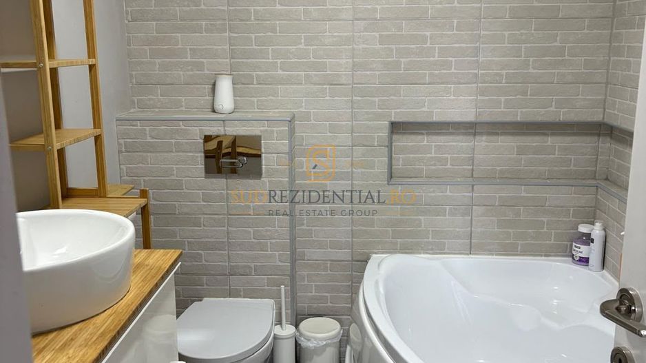 Vila P+1, complet mobilată și utilată-Str. Lacramioarelor - Poză 12