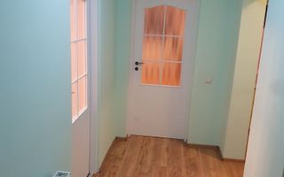 Apartament 3 camere | Etaj 2 | Balcon | Calea Cisnadiei - Poză 8