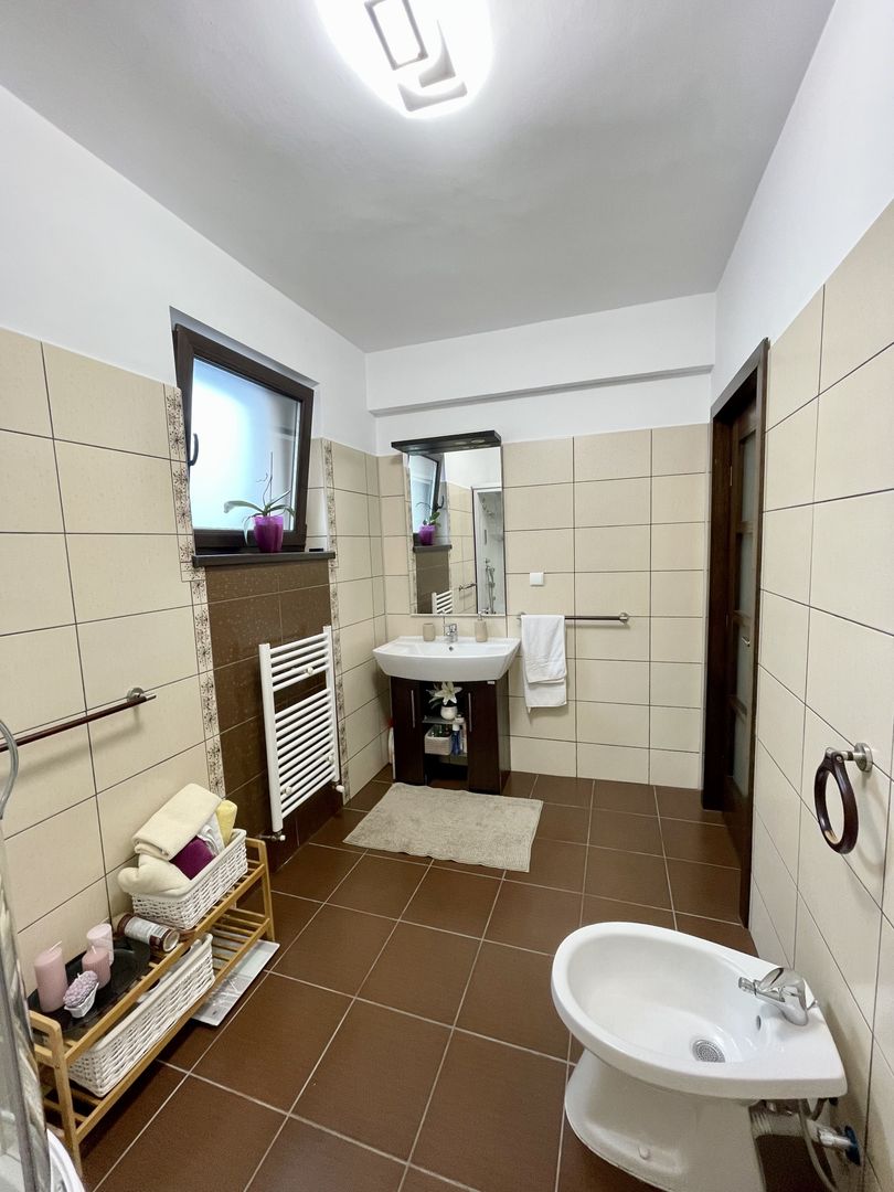 Casa de inchiriat pe str.Voronet - Poză 25