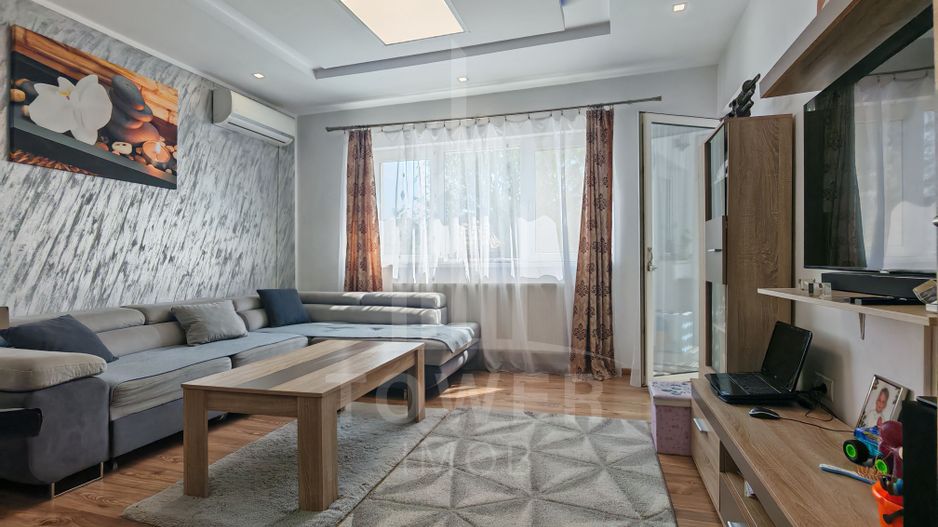 Apartament 3 camere de vanzare situat în Șelimbăr, pe Pictor Brana. - Poză 2