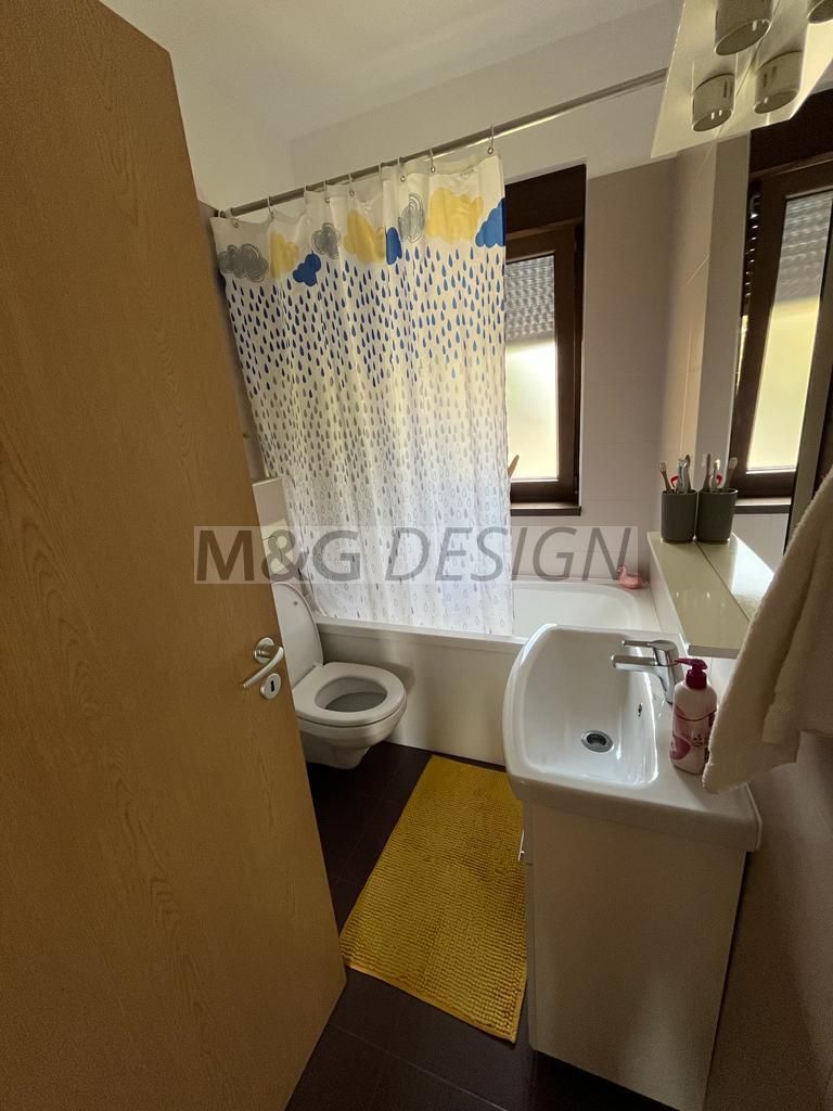 Apart bloc nou etaj 1, Complex -Judetean +loc parcare - Poză 3