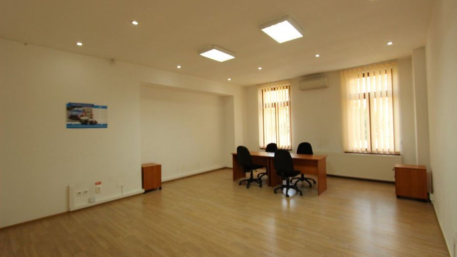 Spațiu de birouri de 215mp de închiriat în zona Take Ionescu - Poză 1