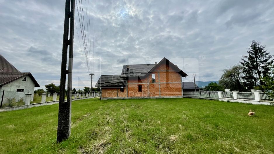 CASA LA ROSU DIN CARAMIDA + GARAJ I 12,5 ARI I VICOV DE SUS I - Poză 7