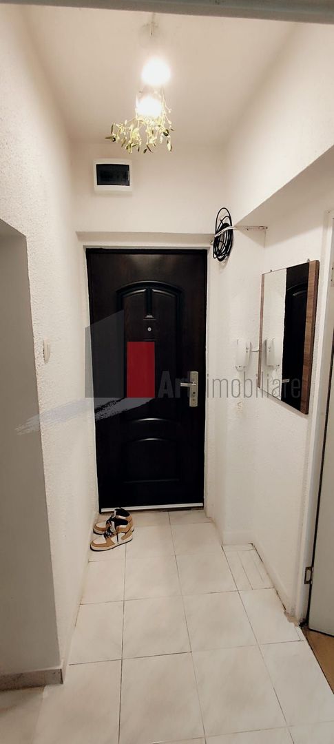 Apartament de vanzare cu 2 camere in zona Pajura. - Poză 9