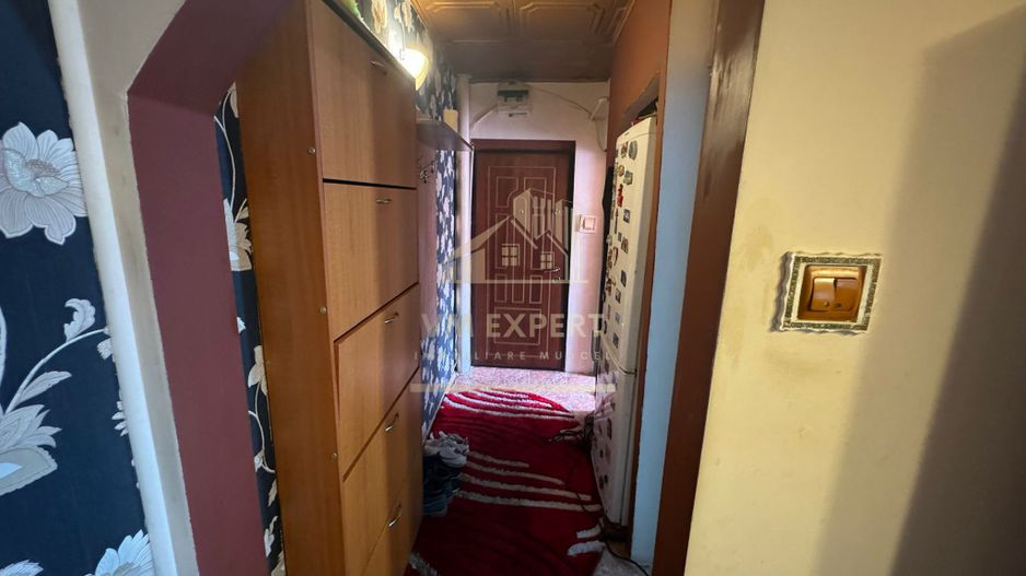 APARTAMENT 2 CAMERE, ETAJ 3, CAMPULUNG, ZONA VISOI - Poză 8