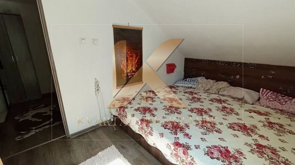 Casă la cheie la preț de apartament , 200mp Teren, garaj . Bujac! - Poză 5