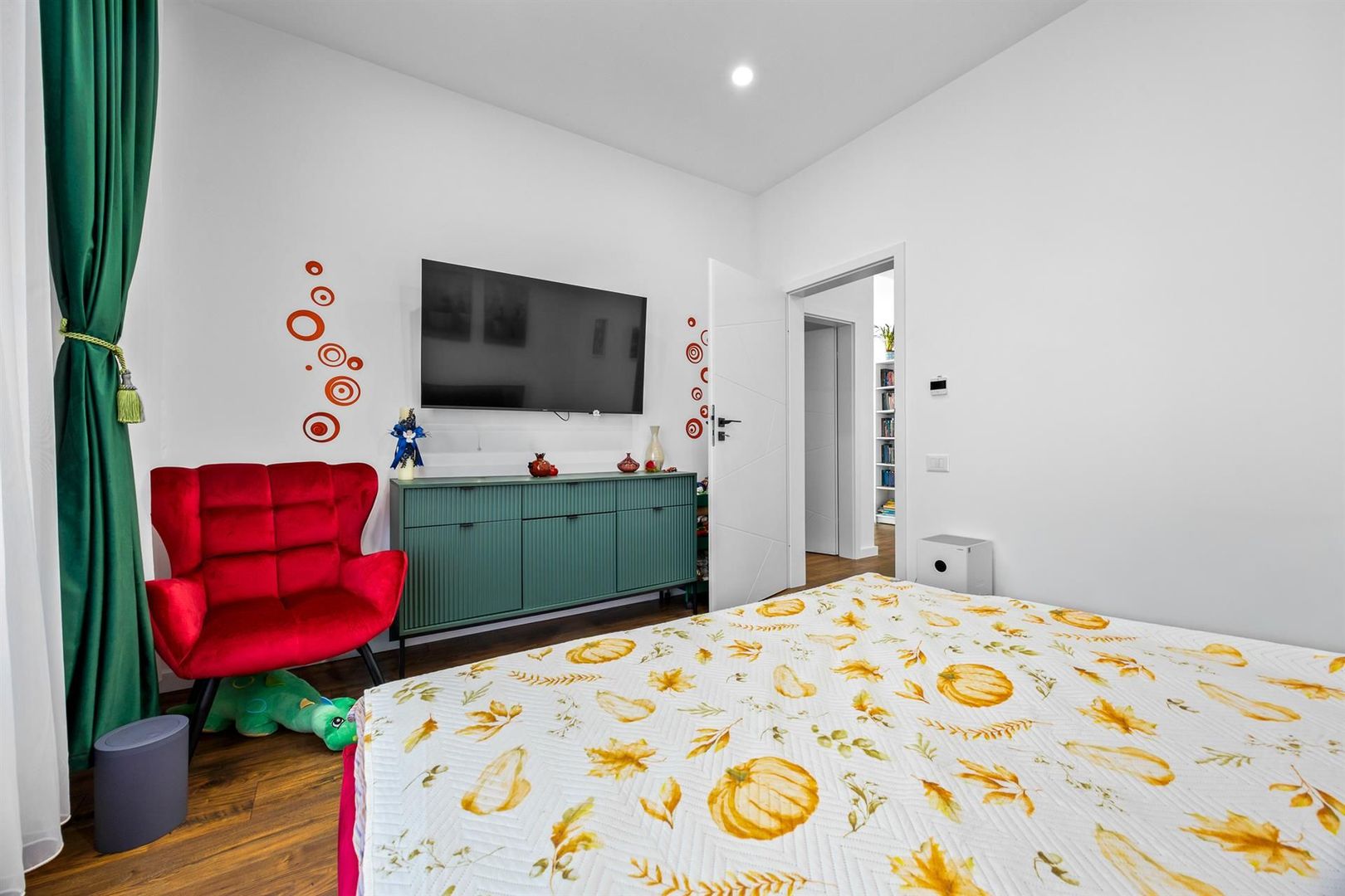 Casa noua| 4 camere | utilata mobilata modern | Sanpetru Brasov - Poză 8