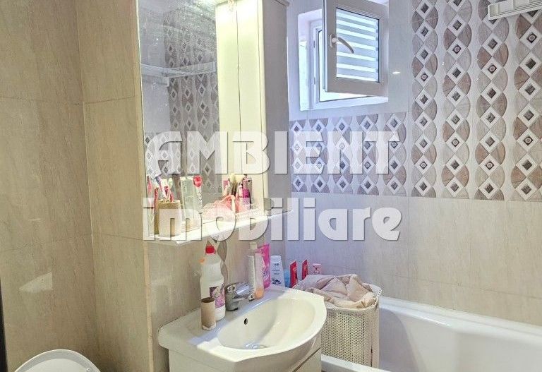 Apartament cu 3 camere, etaj 2, VASLUI - zona Smârdan; - Poză 7