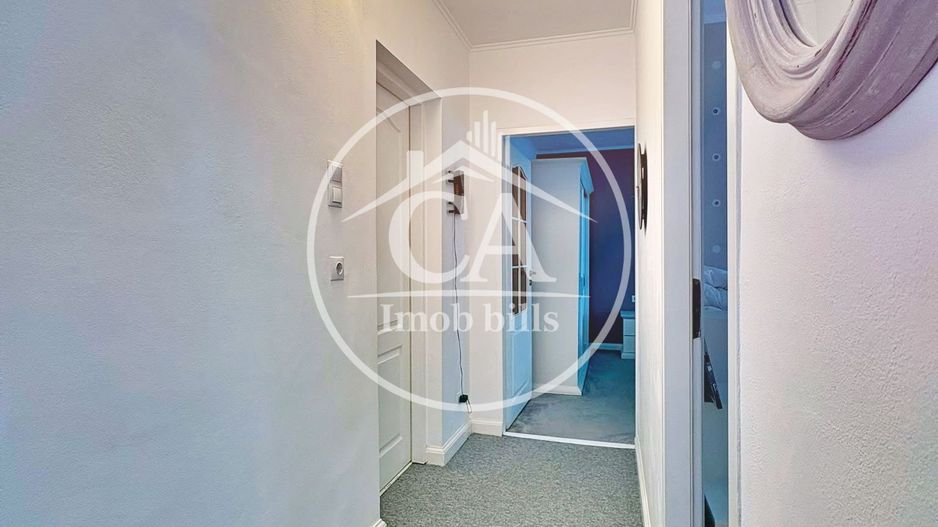 Apartament cu 3 camere situat în zona Decebal - Poză 12