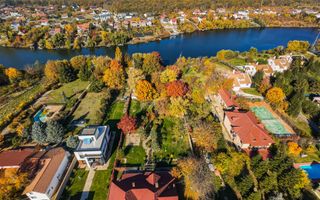 Casa din Natura Balotesti-6300 mp teren-Acces privat la lac si ponton propriu - Poză 2