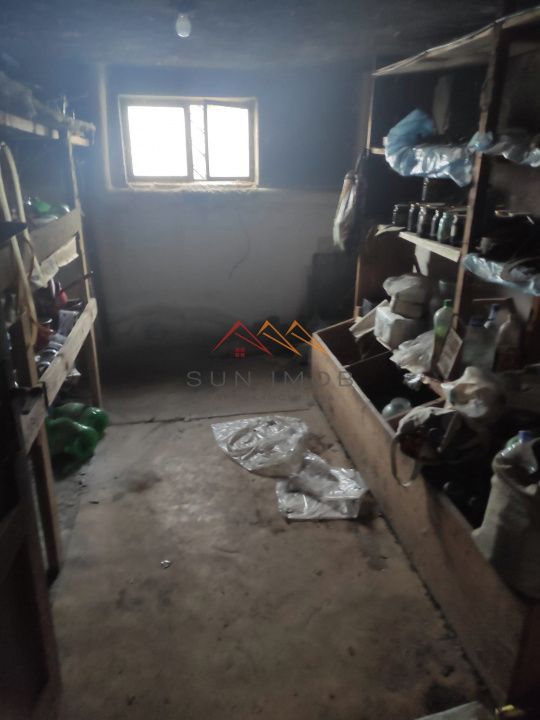 Casa D+P+E, an 1980, teren 285 m2, zona foarte buna, Campina, Prahova - Poză 13