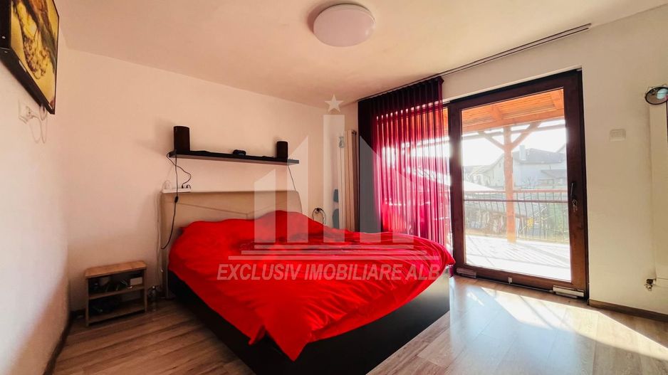 Casa individuala renovata, Lipoveni - Poză 6