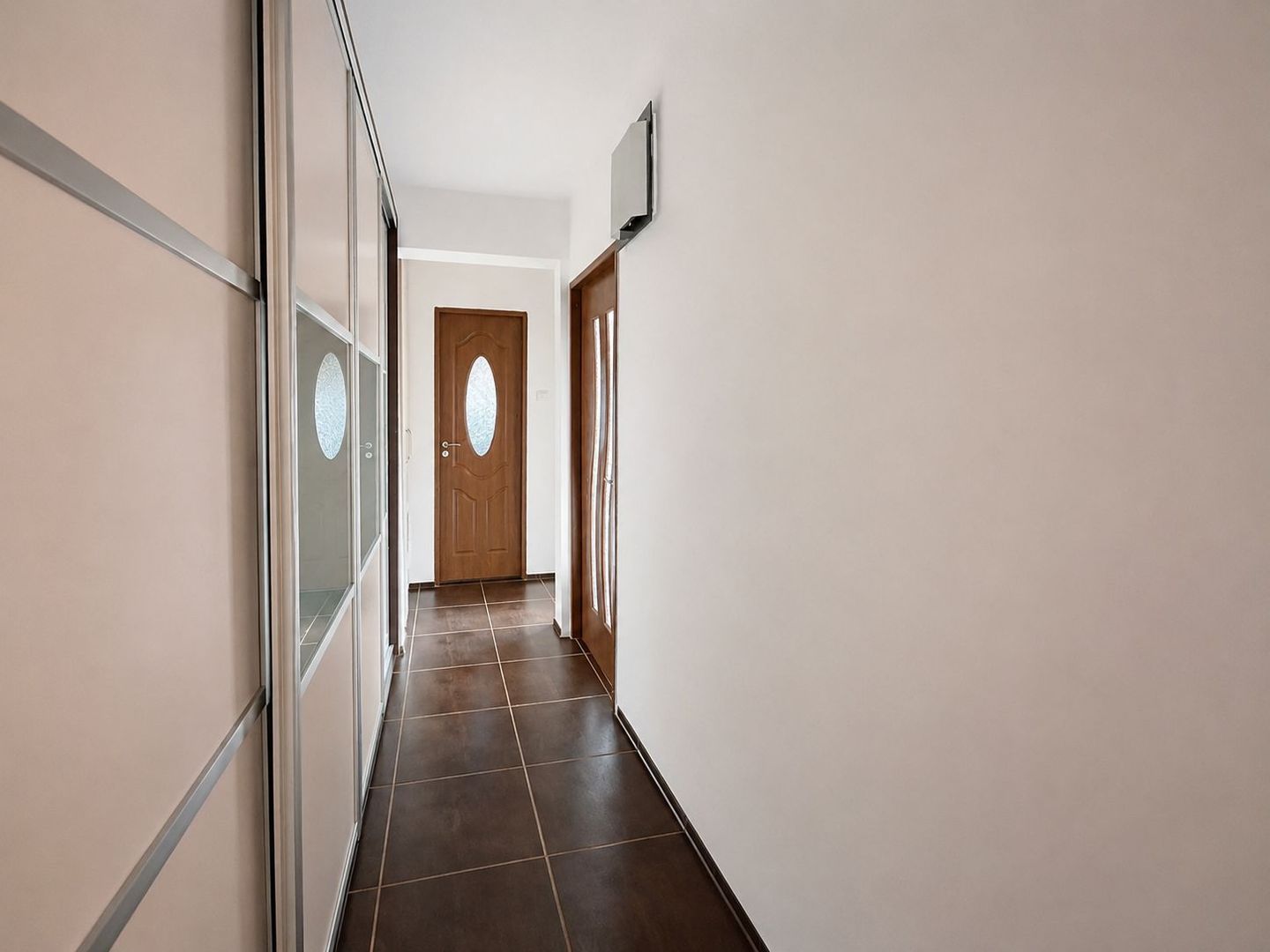 COMISION 0%, APARTAMNET 3 CAMERE, RENOVAT, 2 BAI, 65 MP, ZONA ARADULUI - Poză 9