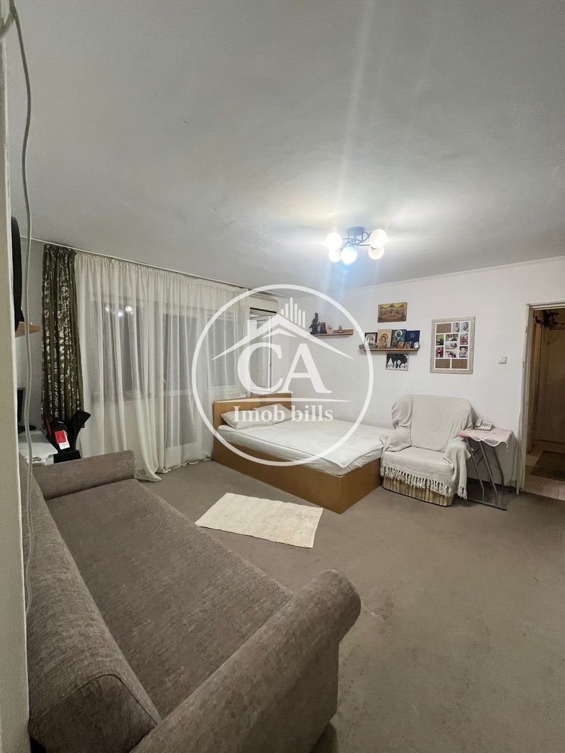 Apartament de vânzare cu 2 camere în zona Rogerius, Oradea - Poză 3
