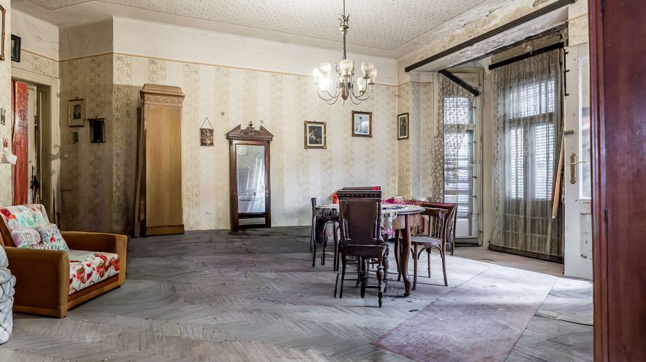 Apartament ultracentral cu 4 camere decomandat, etaj intermediar - Poză 11