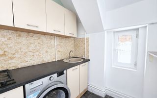 Garsonieră decomandată Piața Romană, parcare inclusă. - Poză 10