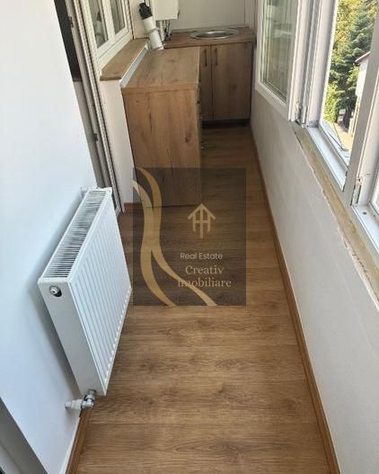 Vând apartament deosebit, zonă ultracentrală, renovat deosebit - Poză 13