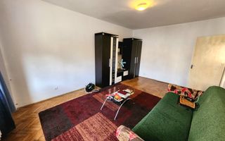 De inchiriat apartament 3 camere, etaj 1, Cetate - Poză 2