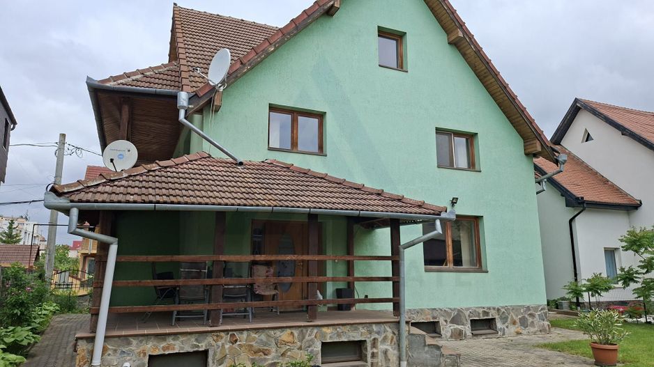 Spatiu birouri casa individuala curte proprie 9 birouri Selimbar - Poză 22