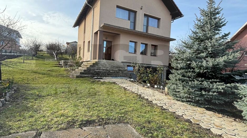 Casa individuala 201 mp utili, 1400 teren, Dezmir - Poză 2