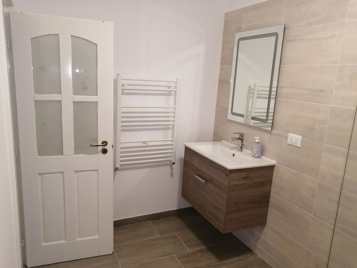 Vânzare apartament spatios,  in zonă ultracentrală - Poză 11