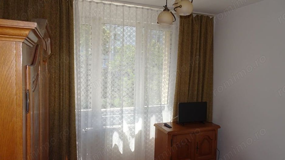 Apartament 3 camere, 1 Decembrie 1918, etaj 3, decomandat, mobilat complet - Poză 9