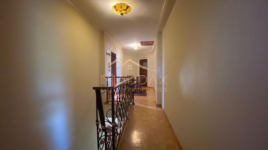 Vila superba**8 camere** Teren 1300 mp**Sauna +Piscina//Pipera - Poză 11