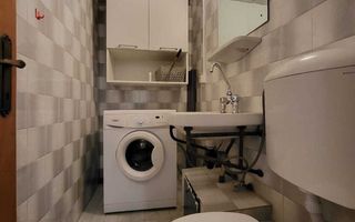 Apartament renovat 3 camere 2 bai 85 mp utili in zona Centrala - Poză 3