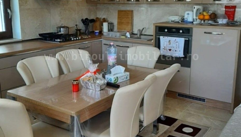 Vânzare Vilă S+P+1+Pod Înalt – Intrare Cumpăna, Zona Movila - Poză 2