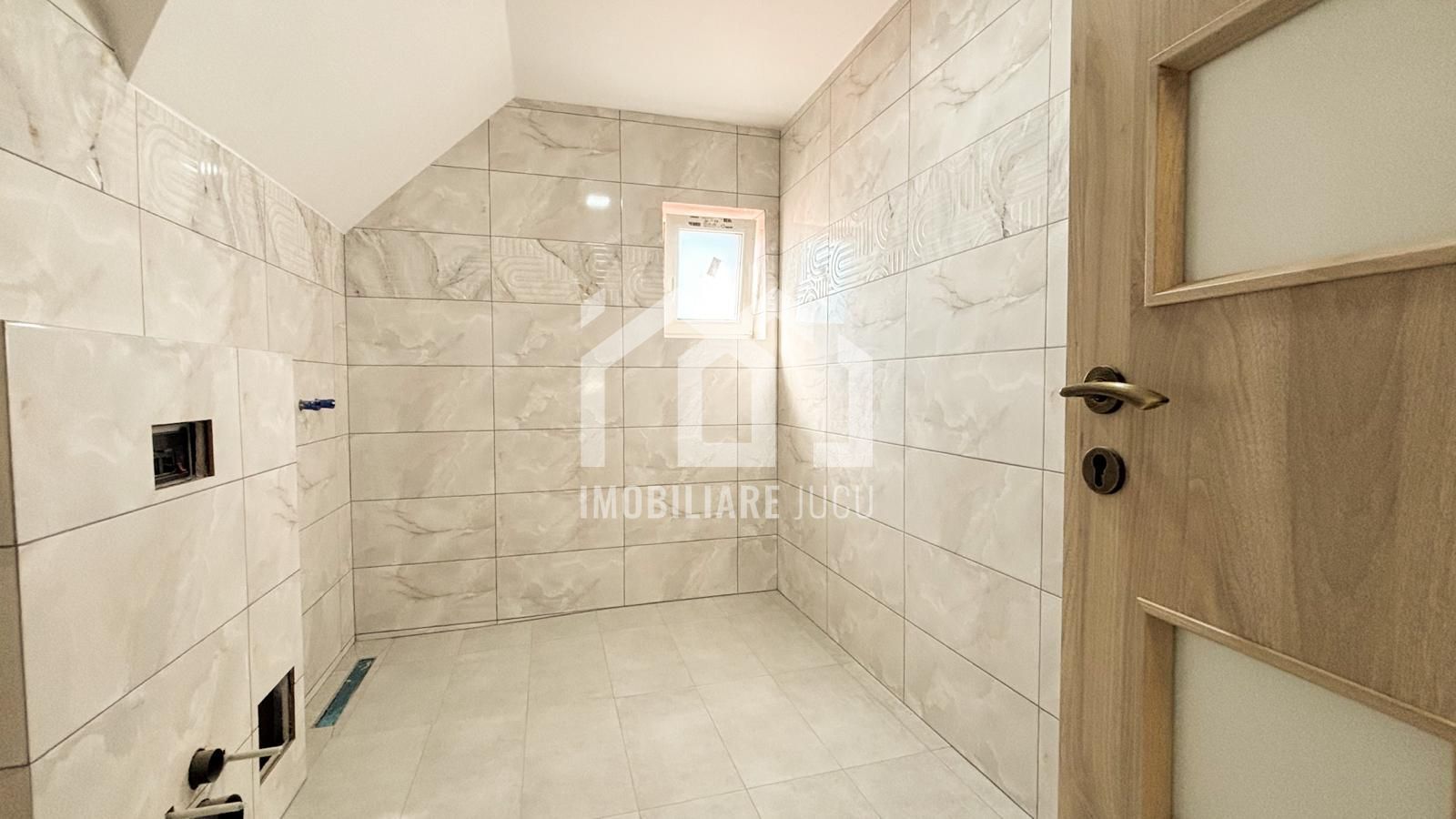 Casa individuala 5 camere,  160mp, Teren 1200mp,  Jucu de Sus - Poză 12