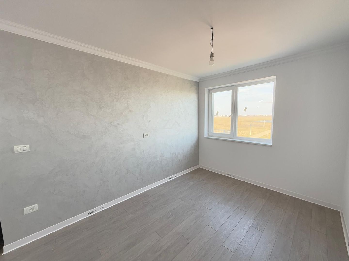 3 camere. Decomandat. Loc de parcare. - Poză 8