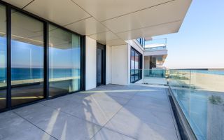 Apartament de 5 camere spațios, situat în zona Nord din Constanța - Poză 19