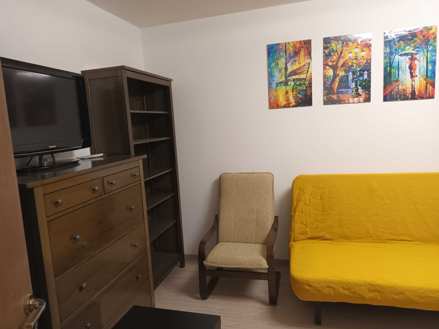 inchiriez doua camere Auchan Vitan - Poză 1