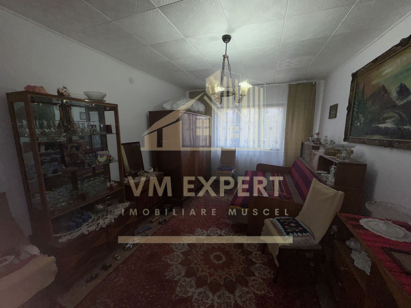 APARTAMENT 2 CAMERE ETAJ 4  VISOI CAMPULUNG ZONA MOL - Poză 1