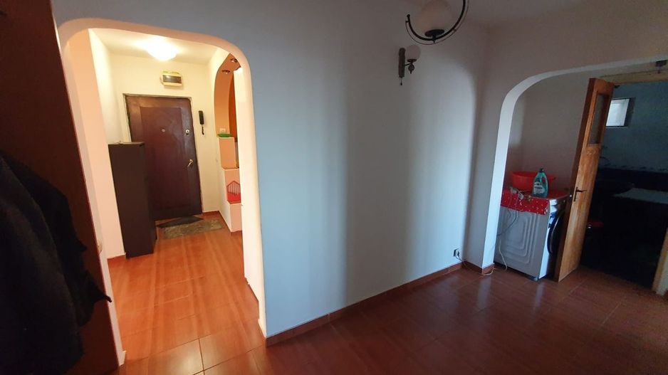 4 camere decomandat, 79,86 mp, 2 balcoane, bloc anvelopat, Vergului - Poză 1