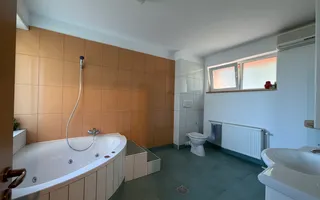Vilă cu 2 locuințe independente — Corbeanca - Poză 18