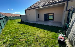 CASA SPATIOASA  CU GARAJ SI TEREN DE 600 MP - Poză 23