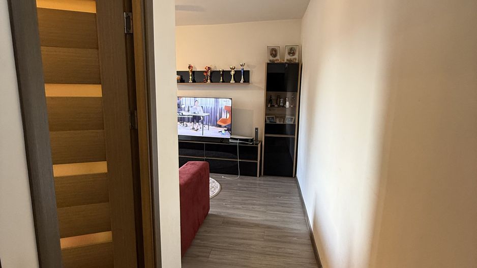 Ap 2 camere renovat - mobilat și utilat complet - Poză 14