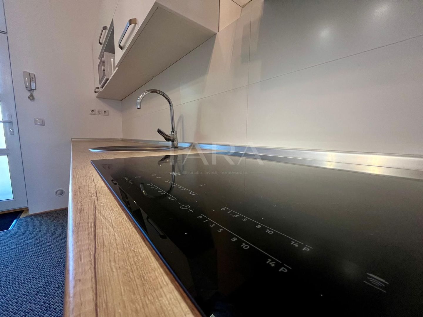 EXCLUSIVITATE. Apartament decomandat, ULTRACENTRAL. - Poză 3